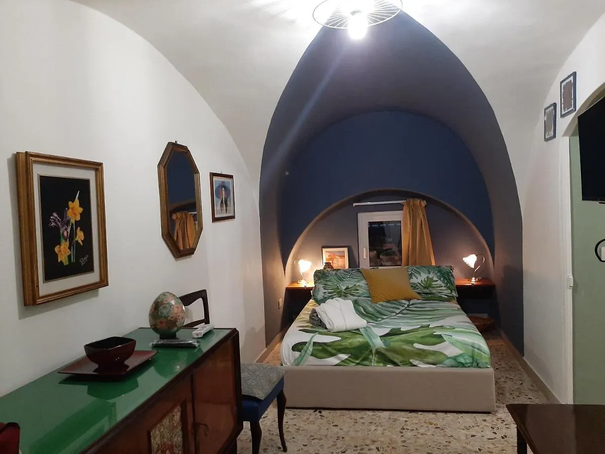 Willa Casa Famoso Katania